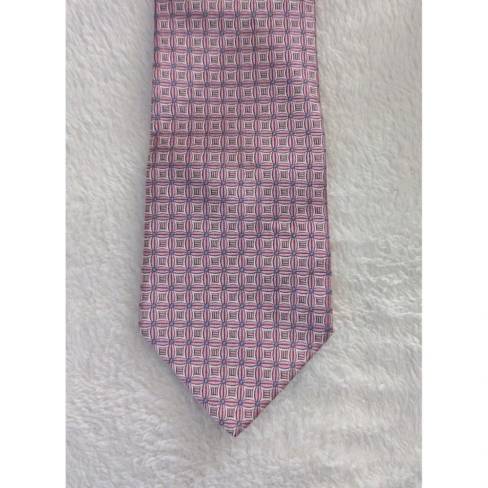 Brooks Brothers 346 Necktie Pink Geometric Silk Woven in Italy Mens OS Designer